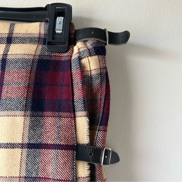 Glenisla 100% Wool Vintage Plaid Pleated Modest Midi Skirt 14 - Picture 4 of 11